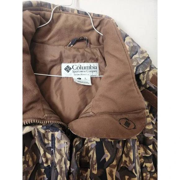 VINTAGE XL COLUMBIA SPORTSWEAR IN CAMO HUNTING JACKET 1995 DELTA MARSH  Read*